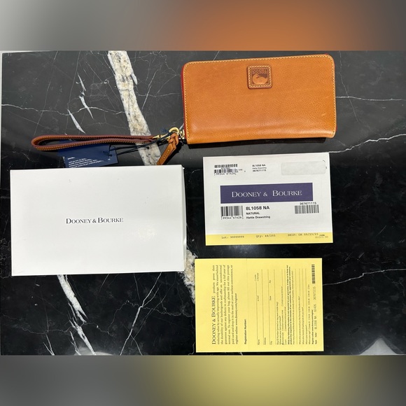 Dooney & Bourke Florentine Large Zip Around Wristlet Natural color - Picture 5 of 5